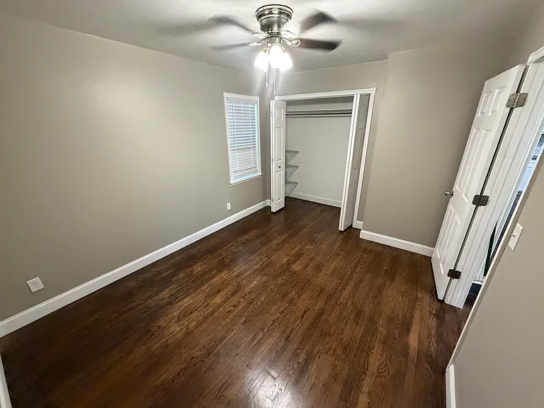 124 W Hartman Ave — Photo 11