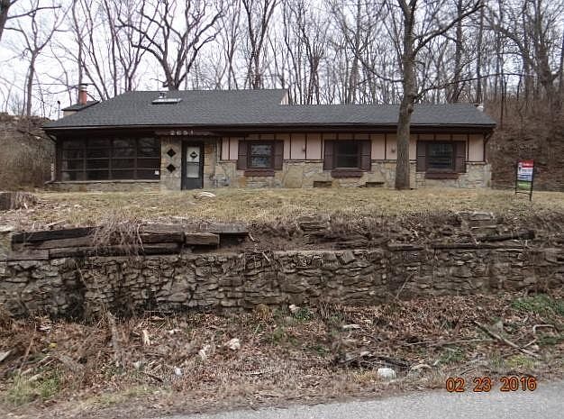 1st image of 2651 S 8th Pl