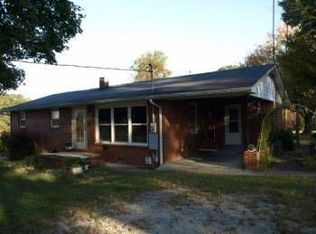 256 Pleasant Grove Rd, Estill Springs, TN 37330