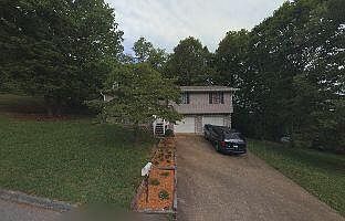 1st image of 6929 Knollcrest Dr