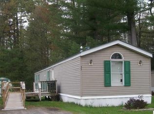 33 Oak Ln, Gloversville, NY 12078