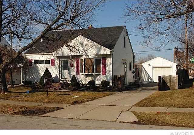 1st image of 42 Ontario Dr