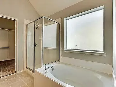 1321 Live Oak Ln — Photo 10