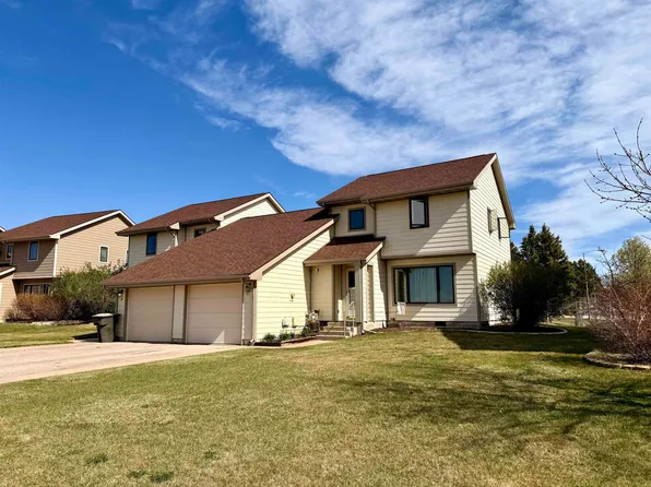 3A Statesboro Dr, Belle Fourche, SD 57717
