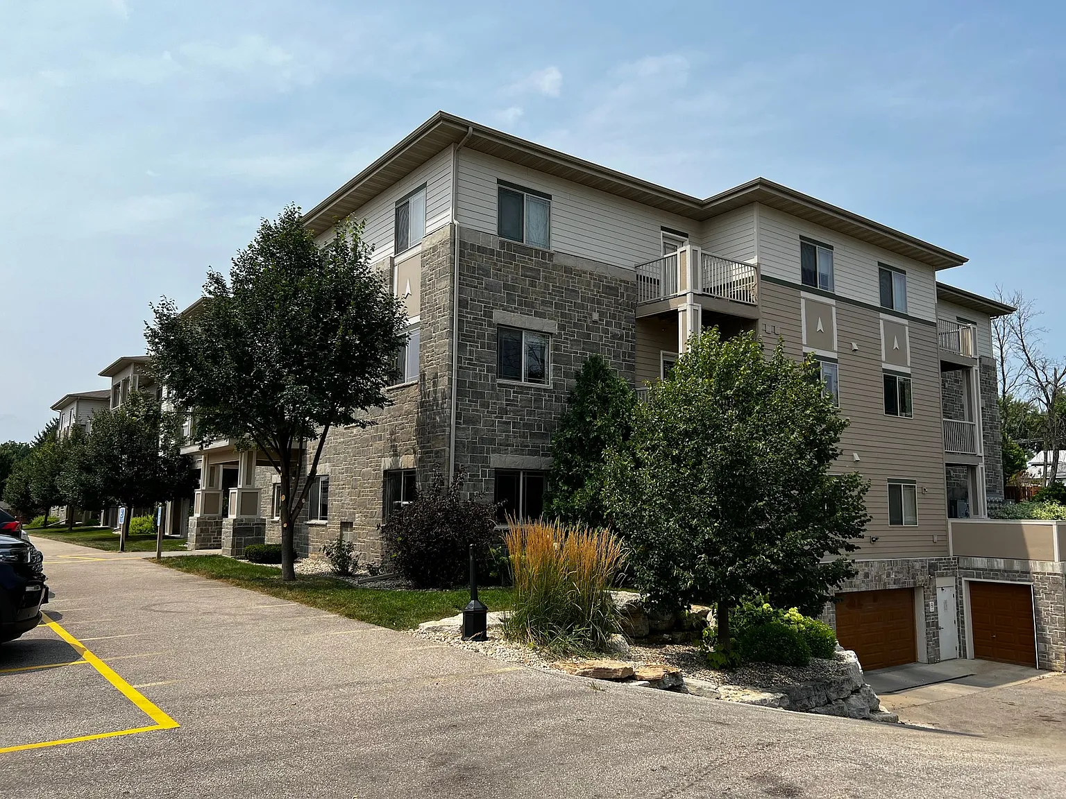 North Towne Apartments and Townhomes — Photo 4