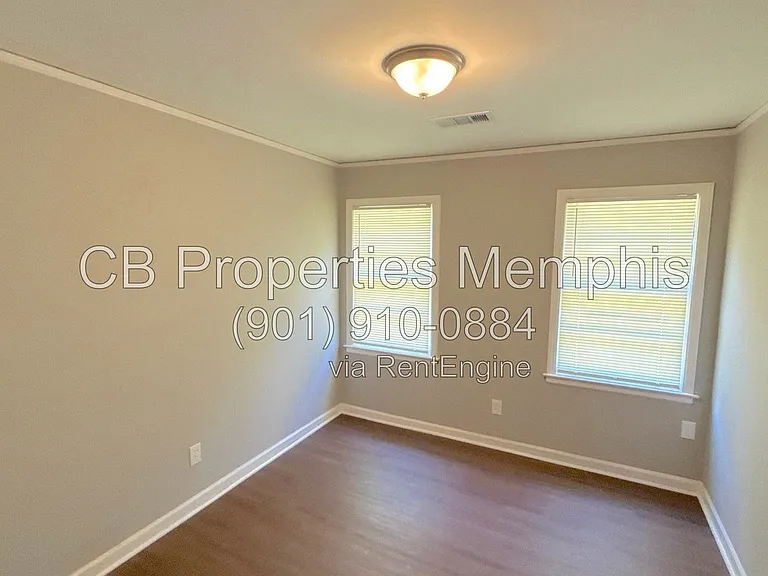1570 Jay Cv — Photo 3