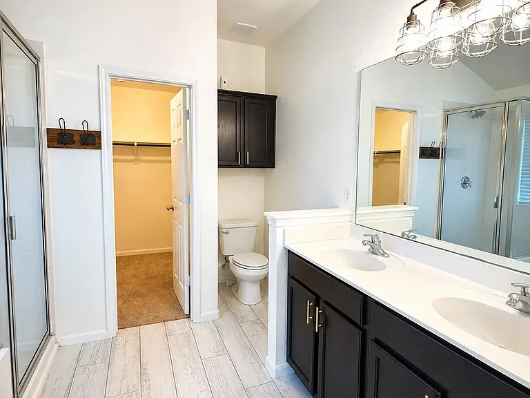 202 Mossberg Ln — Photo 11