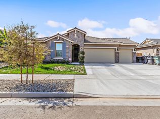 3213 N Elm St, Visalia, CA 93291