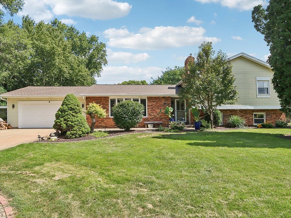1st image of 5409 Valley Dr