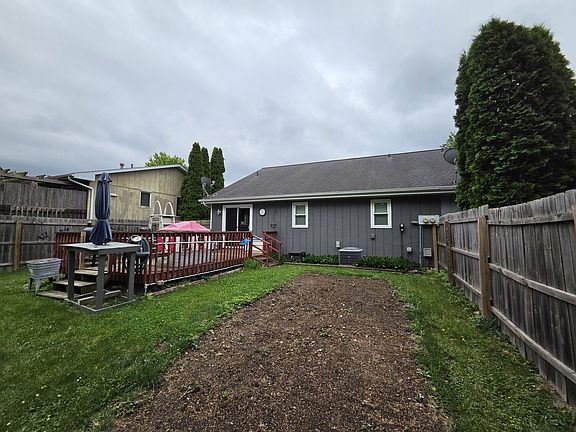 4th image of 1000 W McKinley Rd