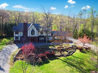 102 W Lake Rd, Tuxedo Park, NY 10987