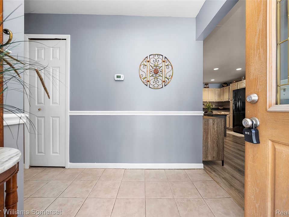 32880 Killewald St, photo 5