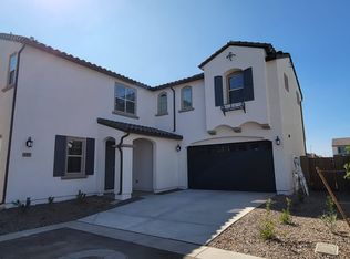670 S Sanders Dr, Gilbert, AZ 85296