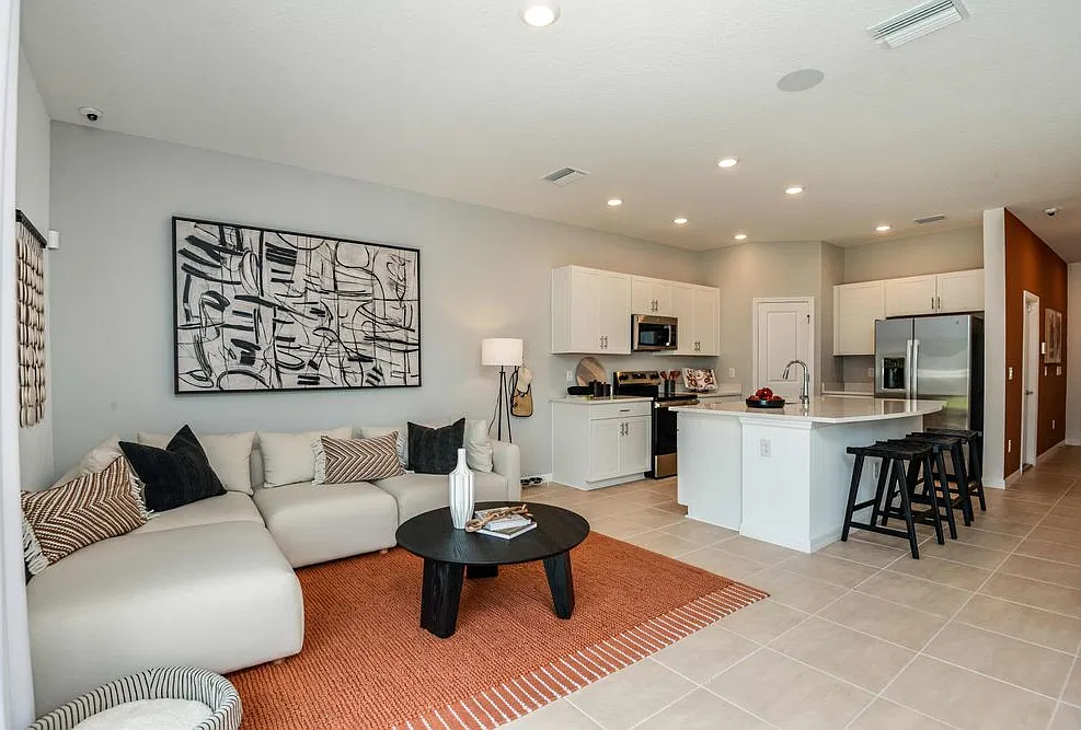 3 bed, 2.5 bath, 1553 sqft, $2,200 — Photo 4