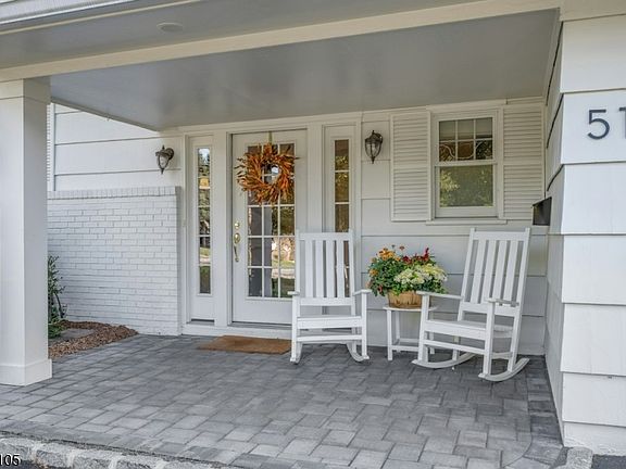 3rd image of 51 Spring Garden Dr