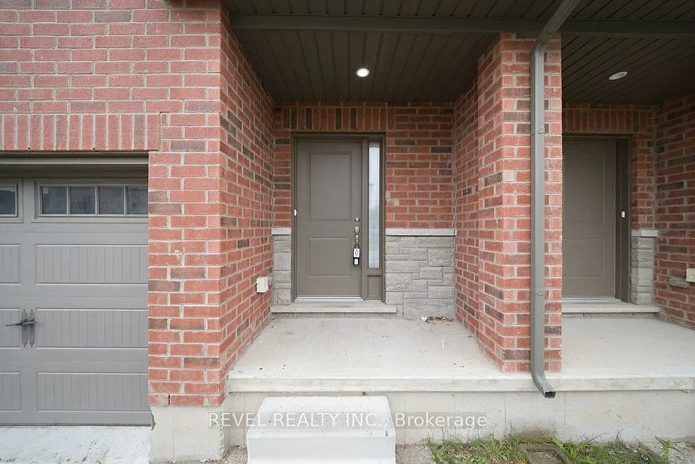 3 bed, $2,400 — Photo 4