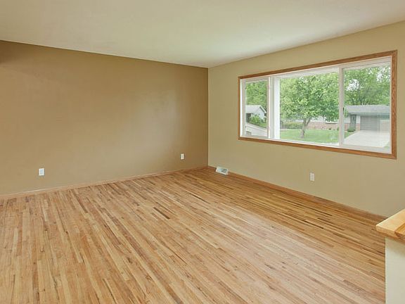 2nd image of 3303 Bryant Ave