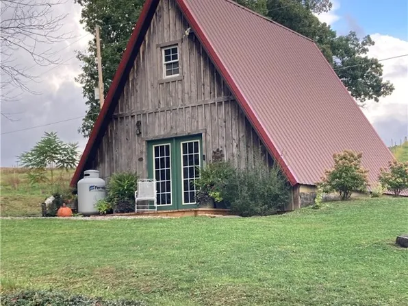 1617 Honey Hollow Rd, Marion Center, PA 15759