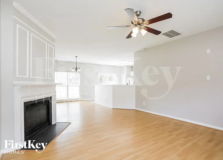 5521 Scenic Brook Ln — Photo 4