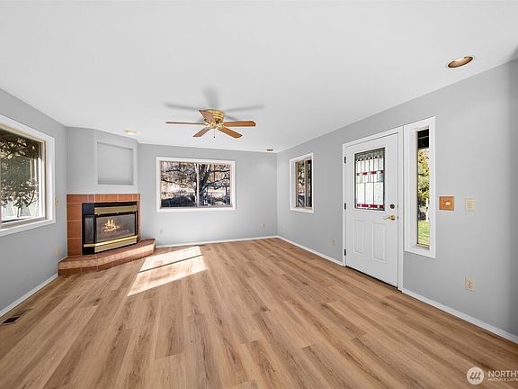 4th image of 4195 Squilchuck Road