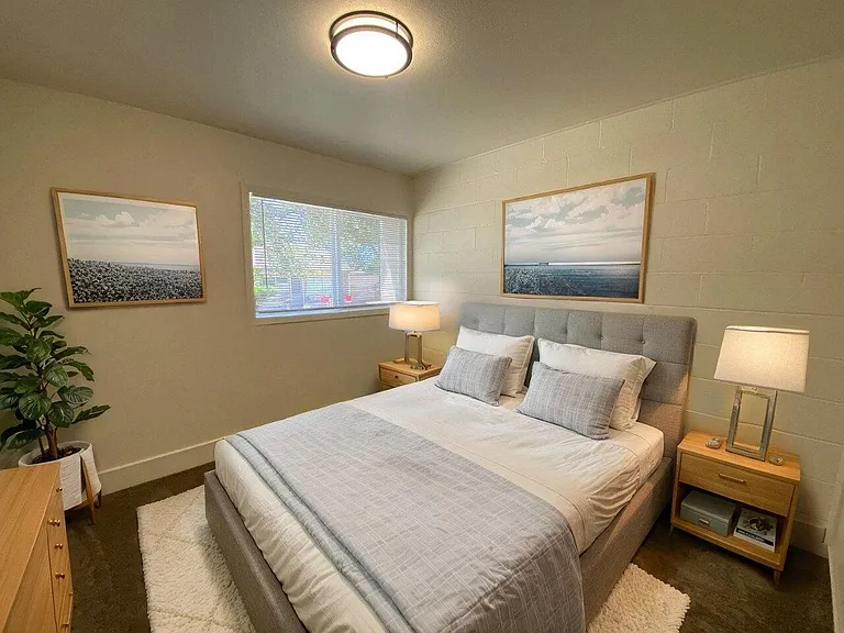 757 NE Alameda Ave — Photo 4