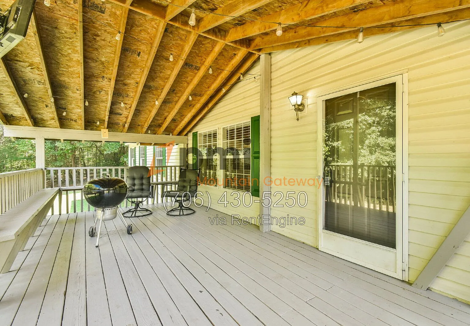 4 bed, 2.0 bath, 2100 sqft, $2,340 — Photo 3
