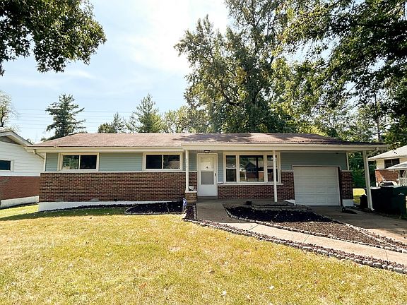 2nd image of 2212 Collett Dr