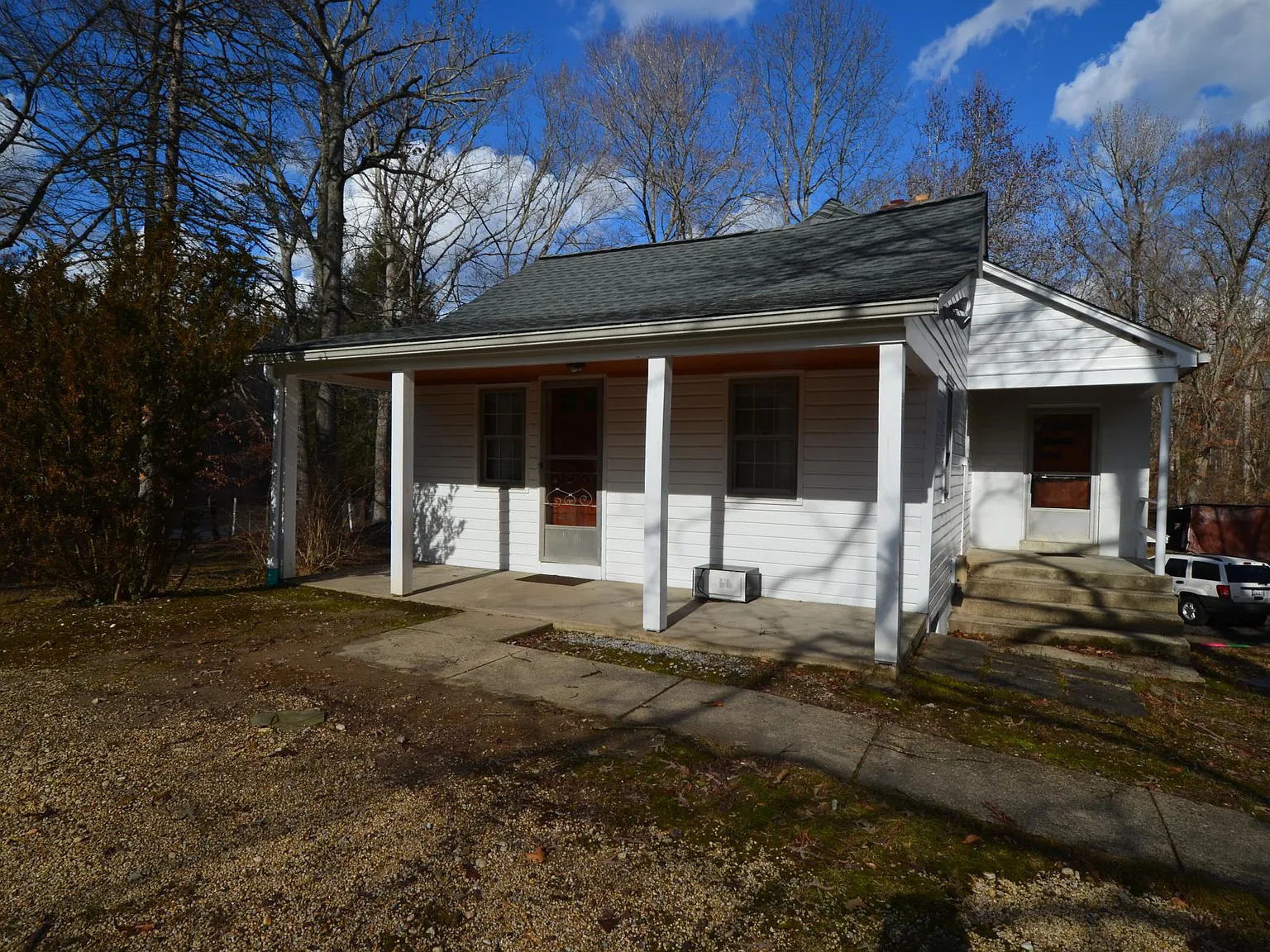 2 bed, 1000 sqft, $1,500 — Photo 1