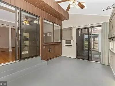 4 bed, 1587 sqft, $2,750 — Photo 2