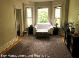 1133 W George St #2, Chicago, IL 60657