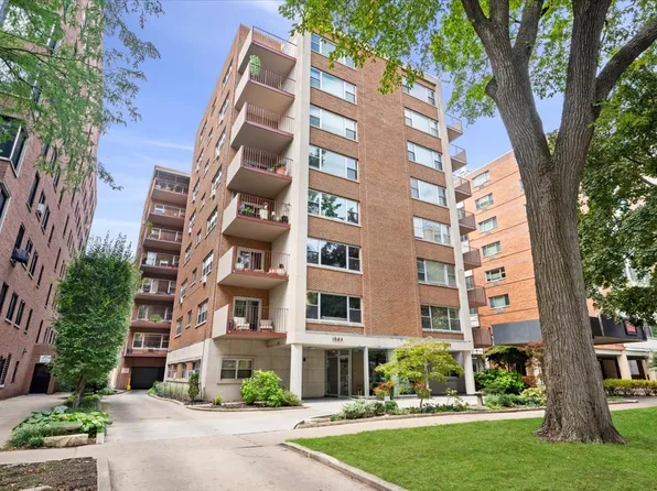 1508 Hinman Ave APT 6C, Evanston, IL 60201