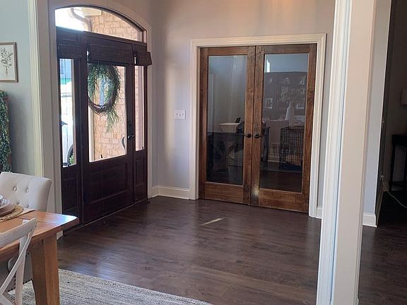 5th image of 404 Taylor Ridge Ln