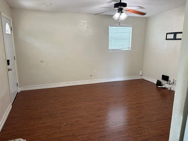 2 bed, 1000 sqft, $1,400 — Photo 3