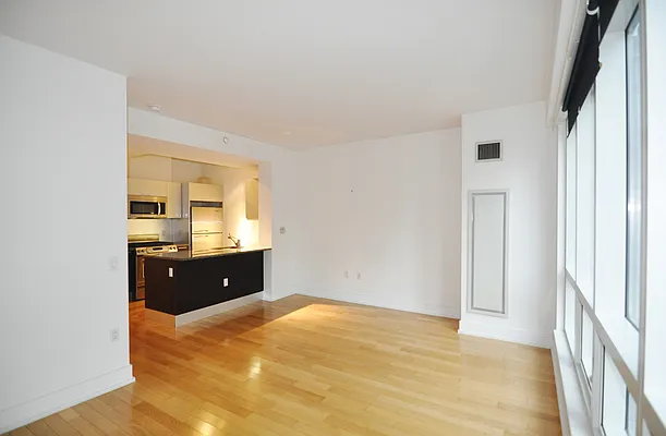 Rented by BLU Real Estate | media 22