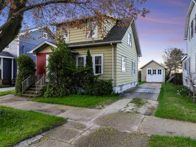 1007 16th St, Two Rivers, WI, 54241