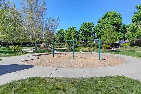 4068 Arenzano Way — Photo 17