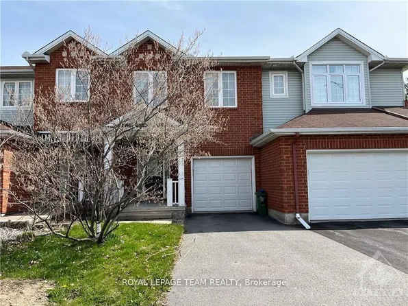 39 Bellrock Dr, Ottawa, ON K2K 3J4