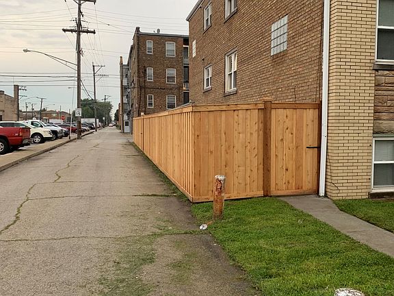 2nd image of 2124 Euclid Ave APT 1