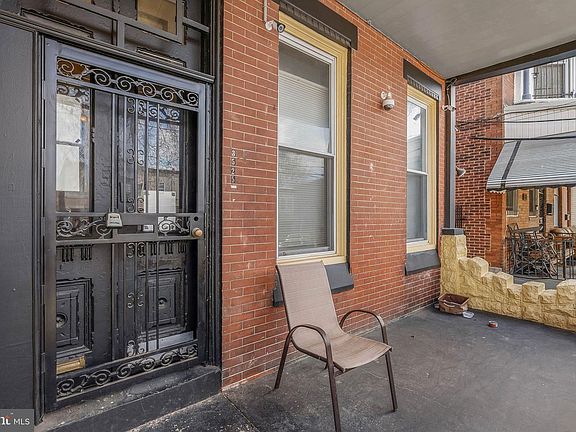 2nd image of 3525 N 16th St
