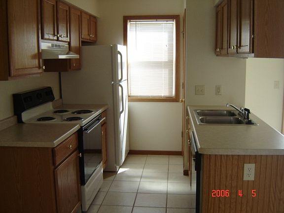3rd image of 622 Kozarek Ave APT 8