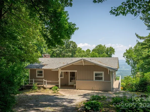 69 Milburn Ln, Hendersonville, NC 28792