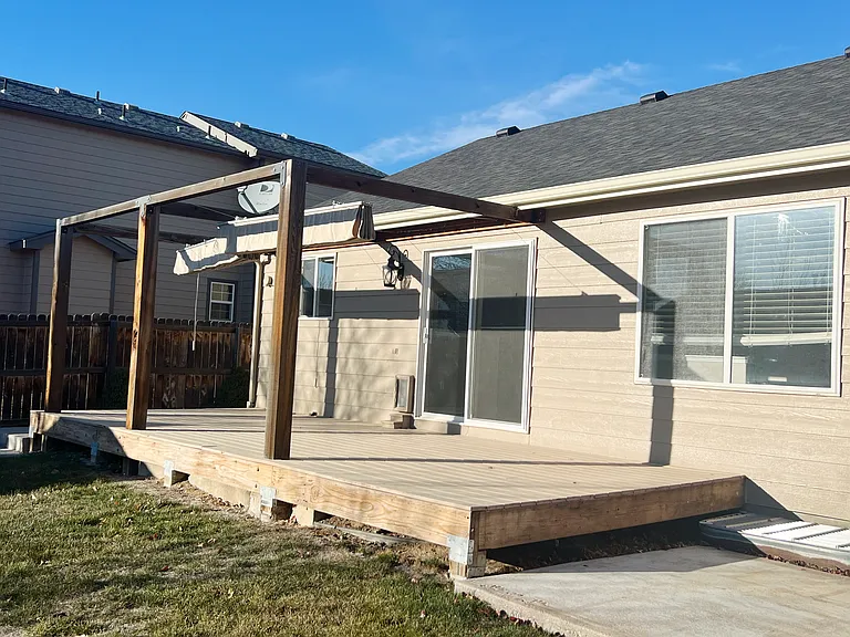 990 Emerald Dr — Photo 17