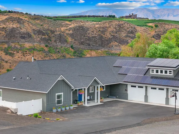 100 Windcrest Dr, Yakima, WA 98908