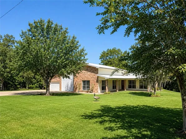 302 Pinkard Rd, Colfax, LA 71417