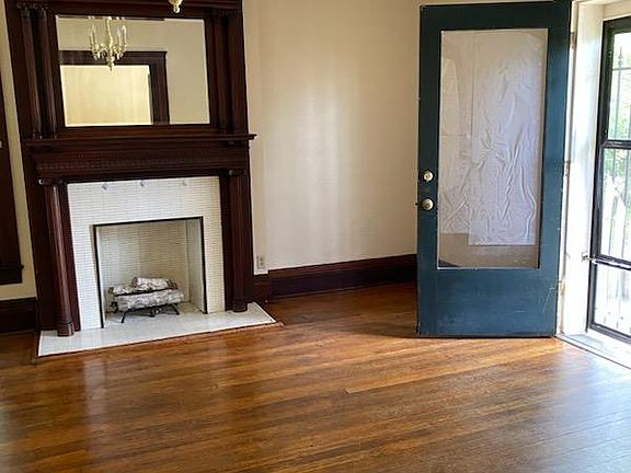 5th image of 1408 Virginia St E #1
