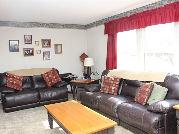 2nd image of 4212 E Bluegrass Dr