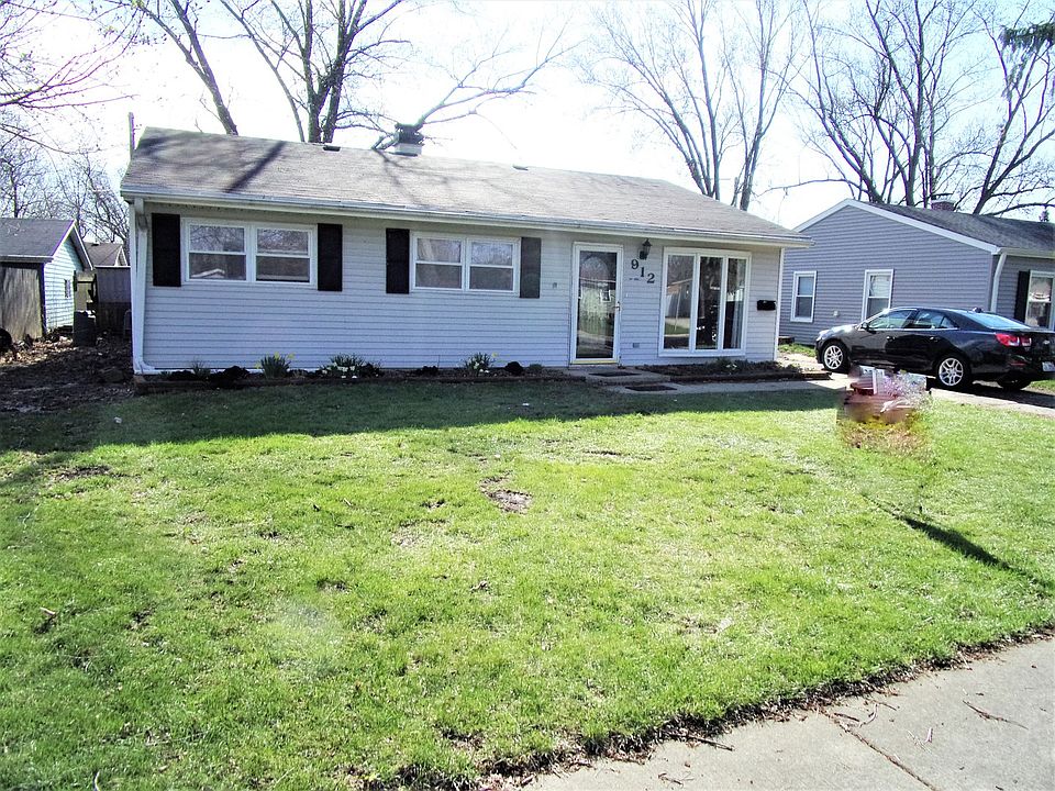 1st image of 912 Hollyberry Dr