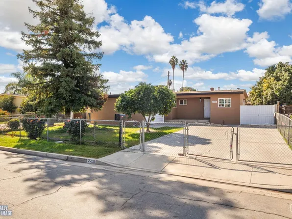 2709 Dore Dr, Bakersfield, CA 93304