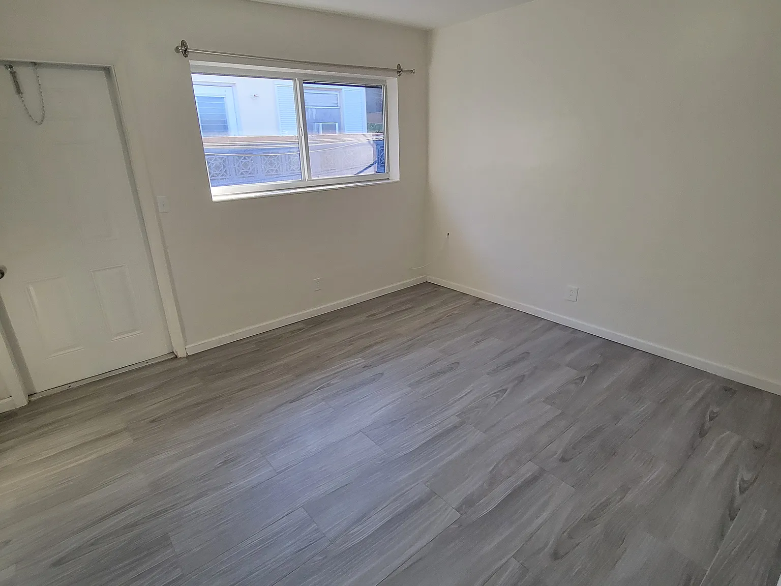 1 bed, 550 sqft, $1,725 — Photo 4