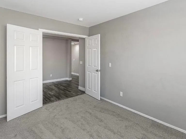 23949 W Hadley St — Photo 10